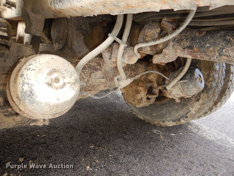 image for item DG4938 2004 Mack Granite dump truck