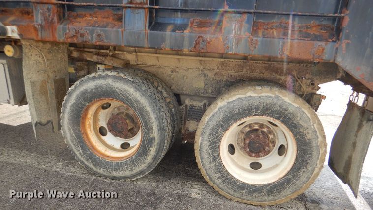 image for item DG4938 2004 Mack Granite dump truck