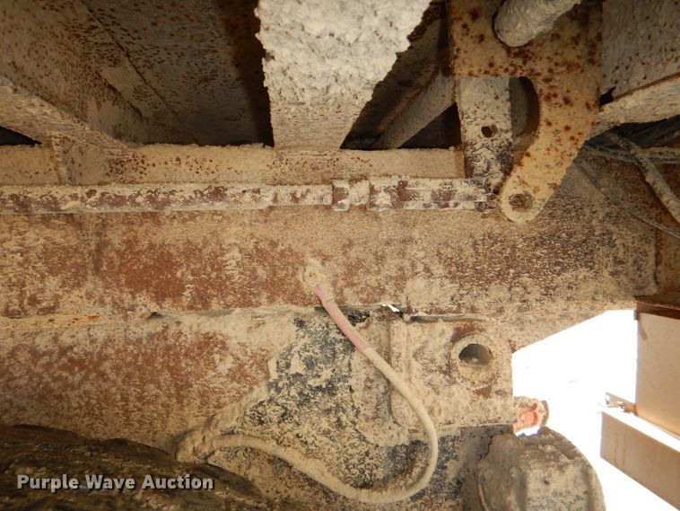 image for item DG4938 2004 Mack Granite dump truck