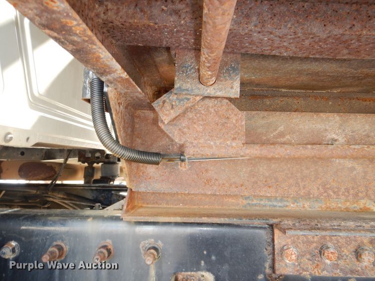 image for item DG4938 2004 Mack Granite dump truck