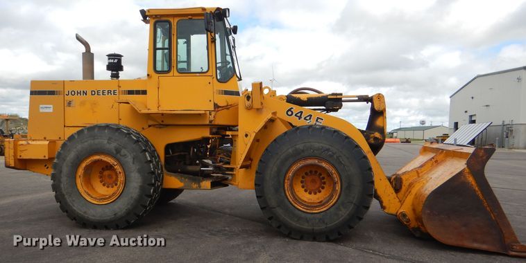 image for item DG4940 1990 John Deere 644E wheel loader