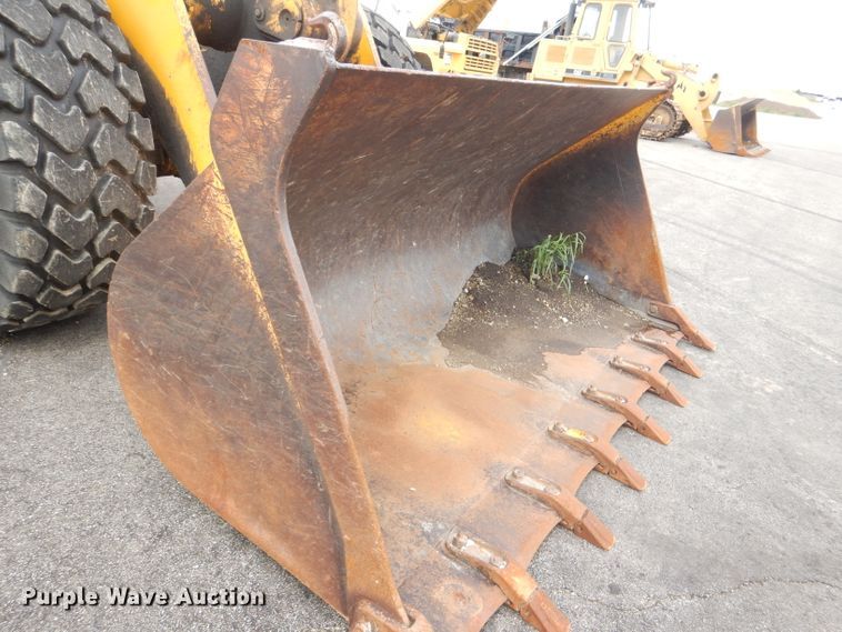 image for item DG4940 1990 John Deere 644E wheel loader