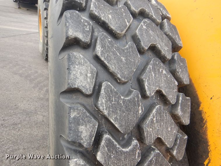 image for item DG4940 1990 John Deere 644E wheel loader