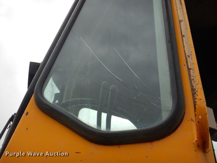 image for item DG4940 1990 John Deere 644E wheel loader