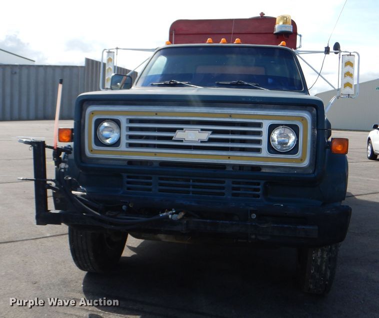 image for item DG4941 1982 Chevrolet C70 flatbed truck