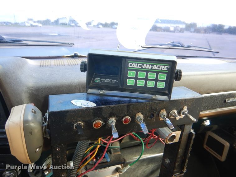 image for item DG4941 1982 Chevrolet C70 flatbed truck