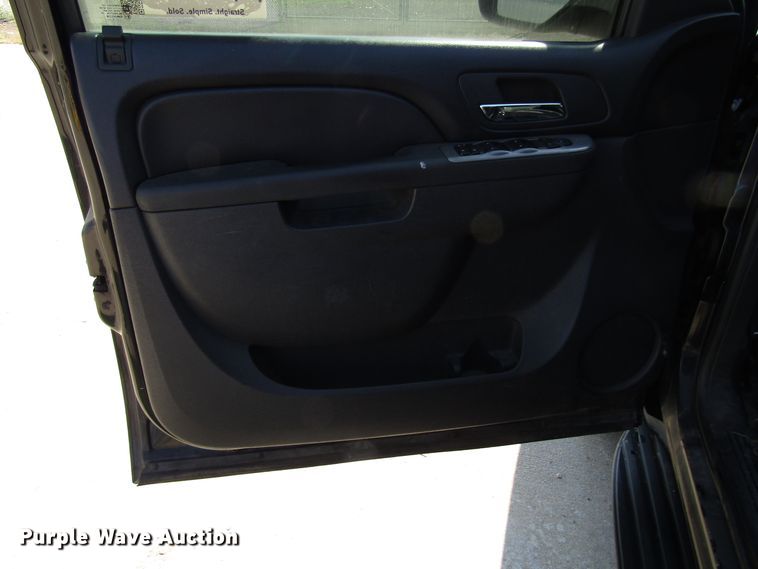 image for item DG8002 2011 Chevrolet Tahoe Police SUV