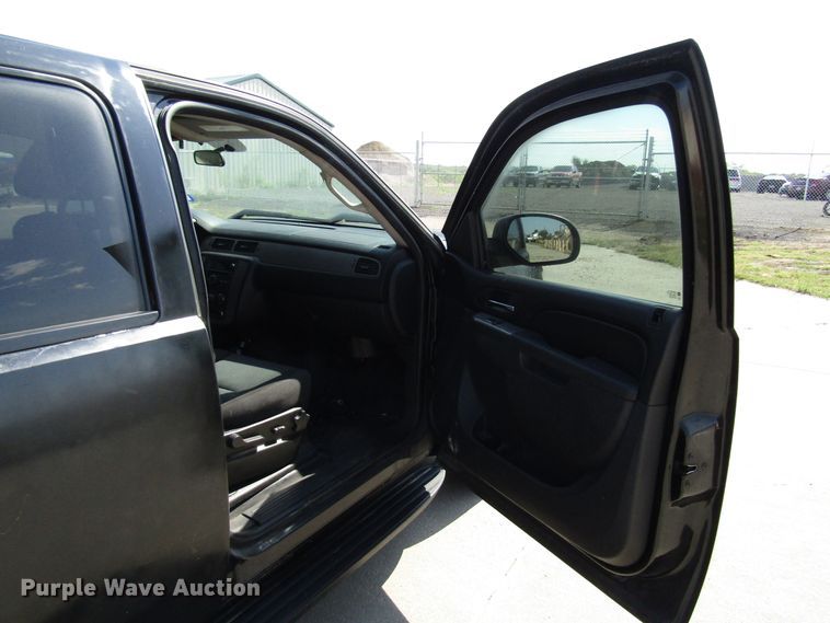 image for item DG8002 2011 Chevrolet Tahoe Police SUV