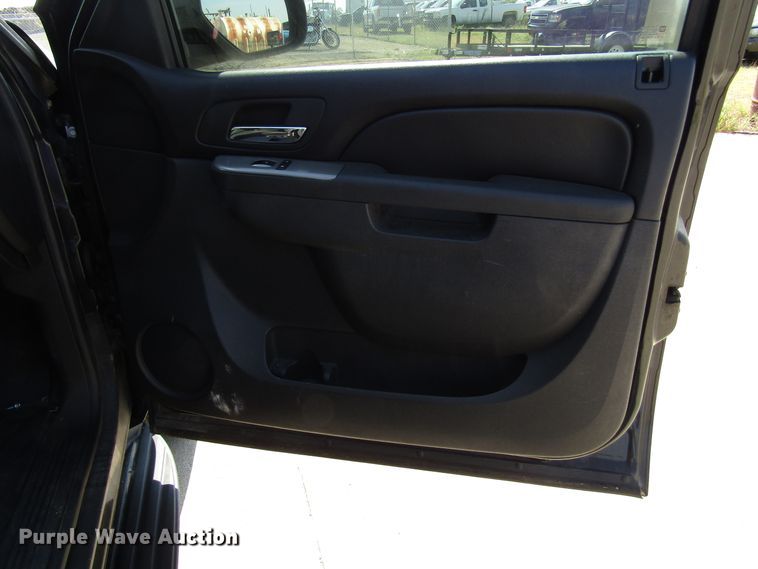 image for item DG8002 2011 Chevrolet Tahoe Police SUV