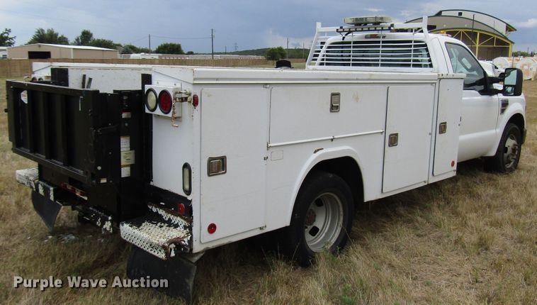 image for item DG8008 2009 Ford F350 Super Duty utility bed pickup truck