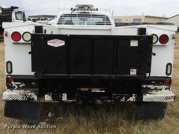 image for item DG8008 2009 Ford F350 Super Duty utility bed pickup truck