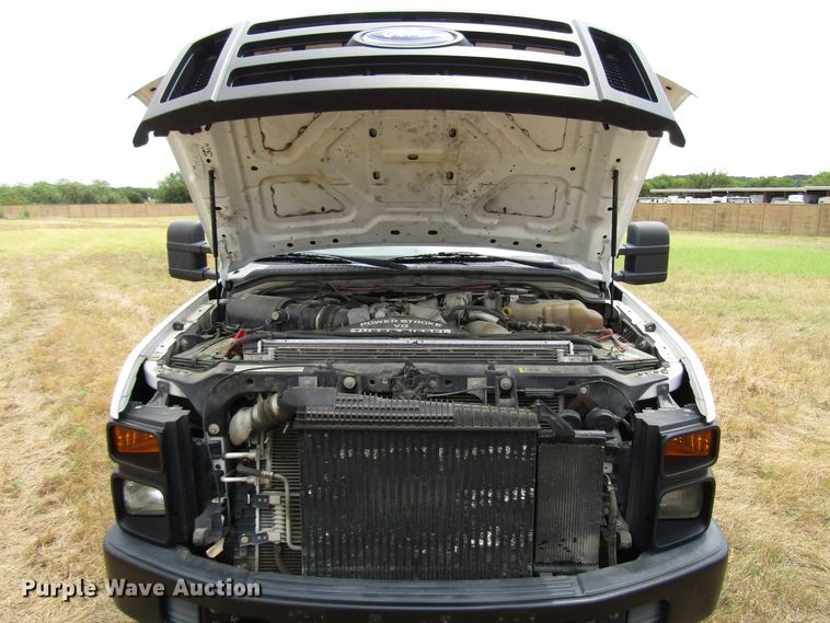 image for item DG8008 2009 Ford F350 Super Duty utility bed pickup truck