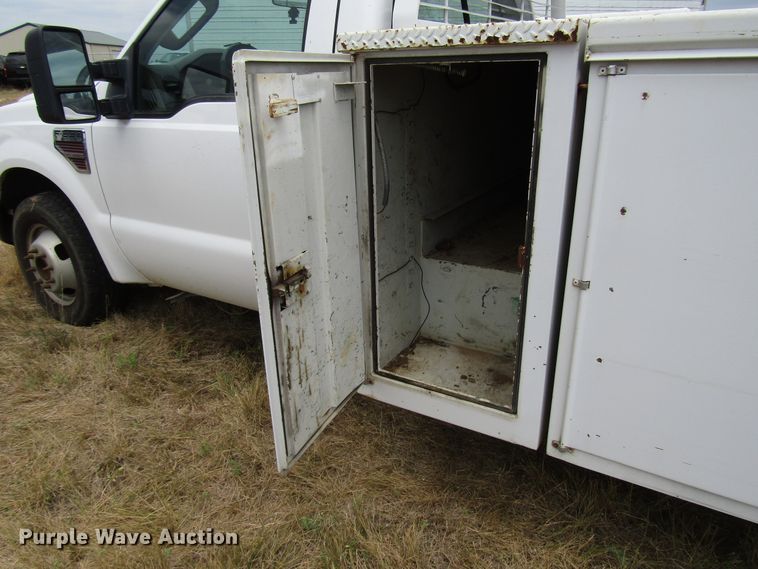 image for item DG8008 2009 Ford F350 Super Duty utility bed pickup truck
