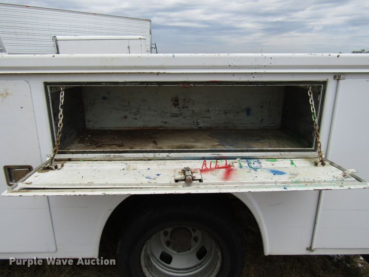 image for item DG8008 2009 Ford F350 Super Duty utility bed pickup truck