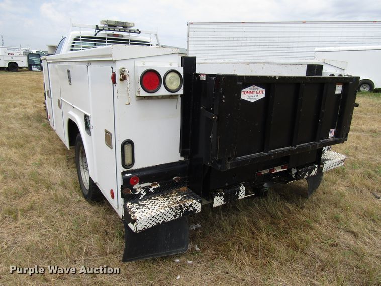 image for item DG8008 2009 Ford F350 Super Duty utility bed pickup truck