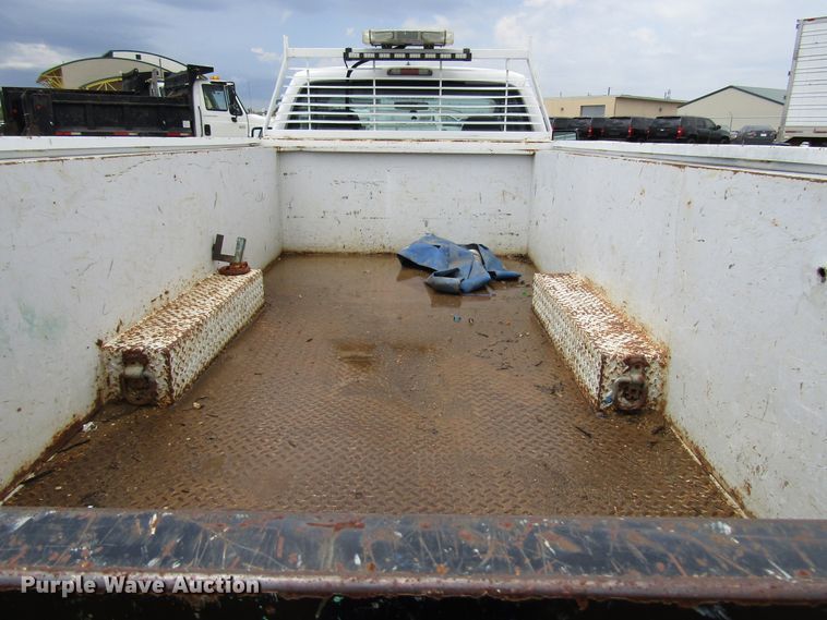 image for item DG8008 2009 Ford F350 Super Duty utility bed pickup truck