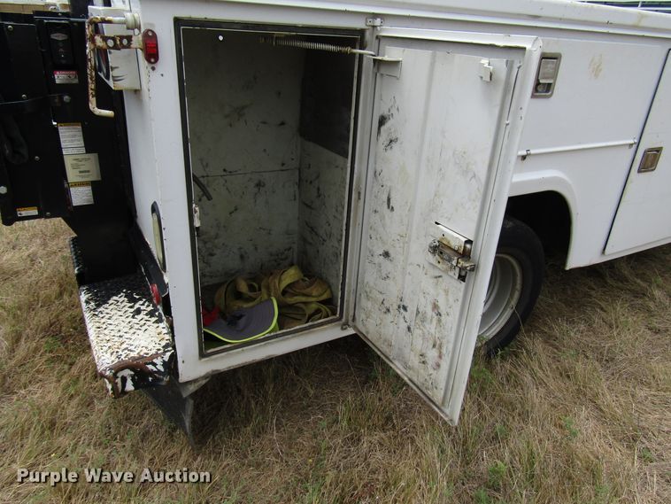 image for item DG8008 2009 Ford F350 Super Duty utility bed pickup truck