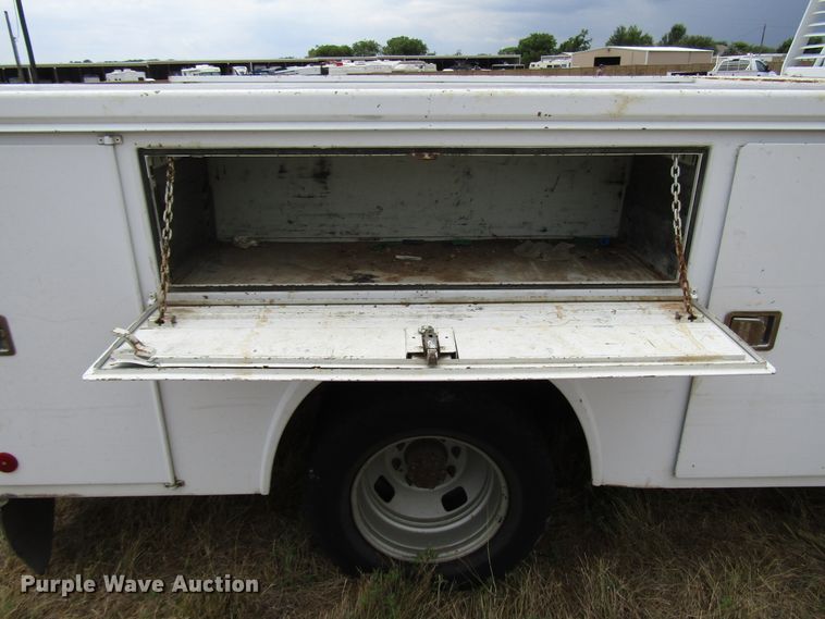 image for item DG8008 2009 Ford F350 Super Duty utility bed pickup truck