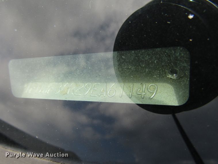 image for item DG8008 2009 Ford F350 Super Duty utility bed pickup truck