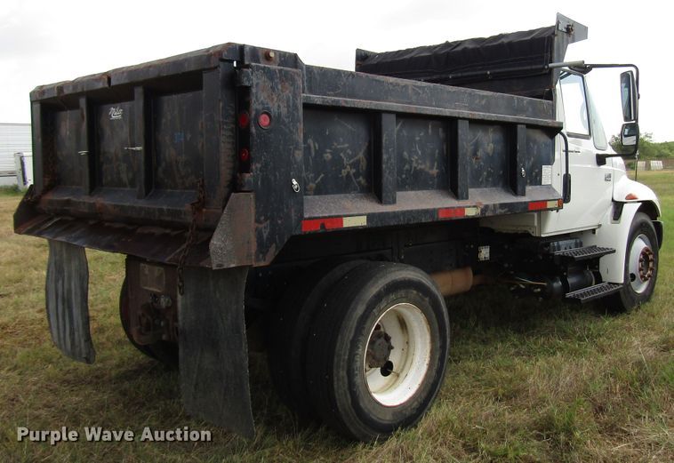 image for item DG8009 2003 International 4400 dump truck