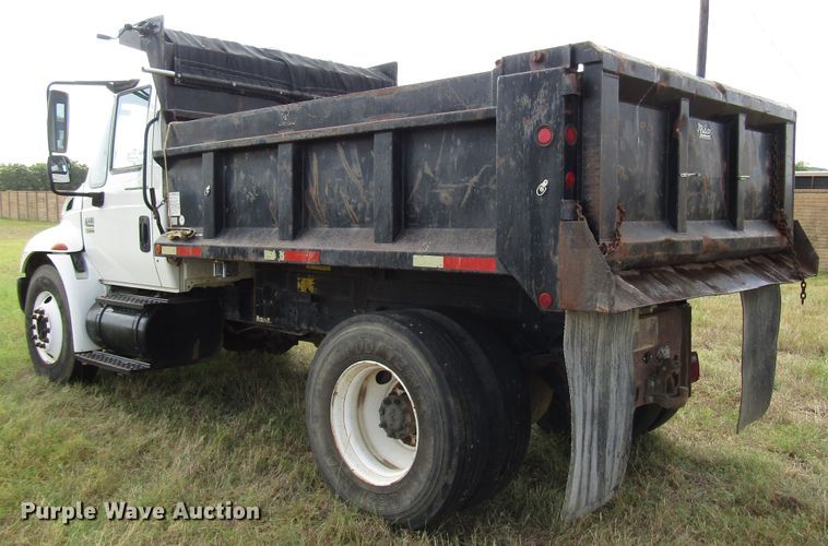 image for item DG8009 2003 International 4400 dump truck