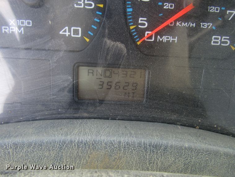 image for item DG8009 2003 International 4400 dump truck