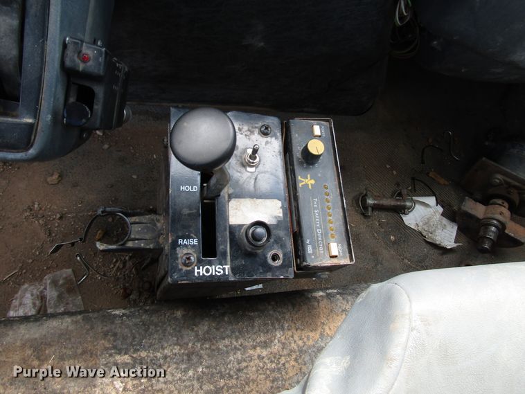 image for item DG8009 2003 International 4400 dump truck