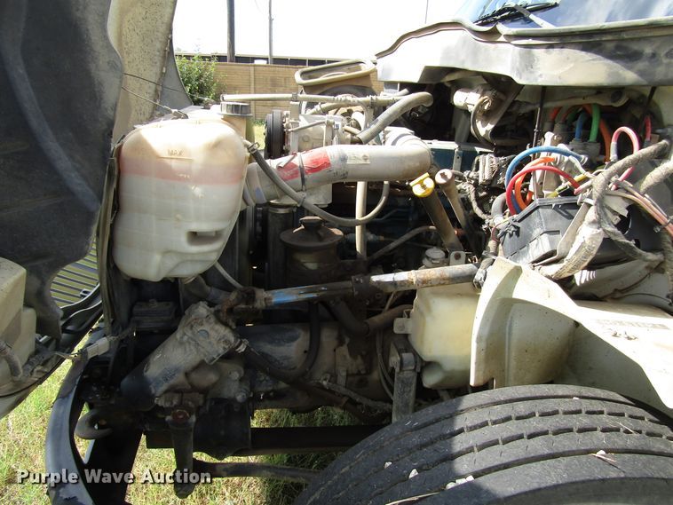 image for item DG8009 2003 International 4400 dump truck