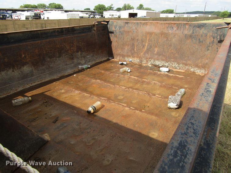 image for item DG8009 2003 International 4400 dump truck