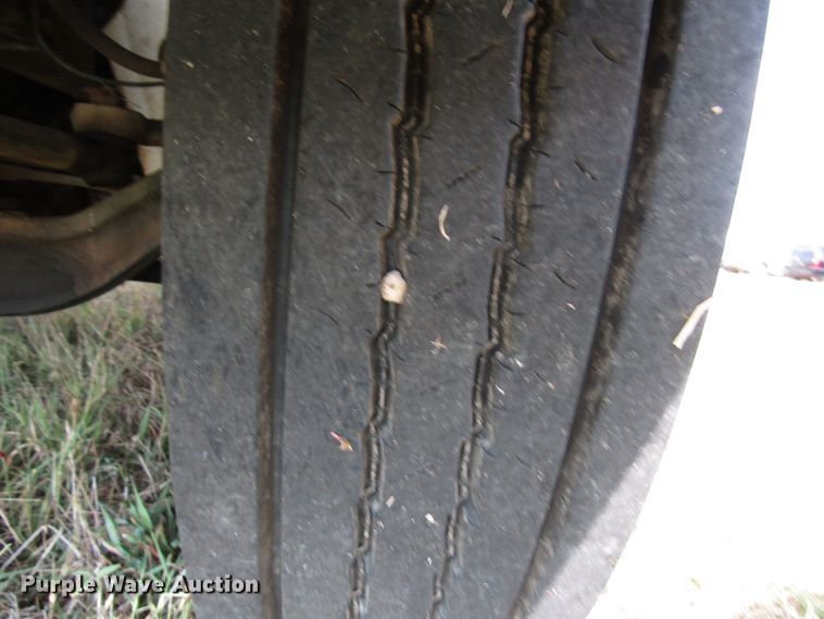 image for item DG8009 2003 International 4400 dump truck