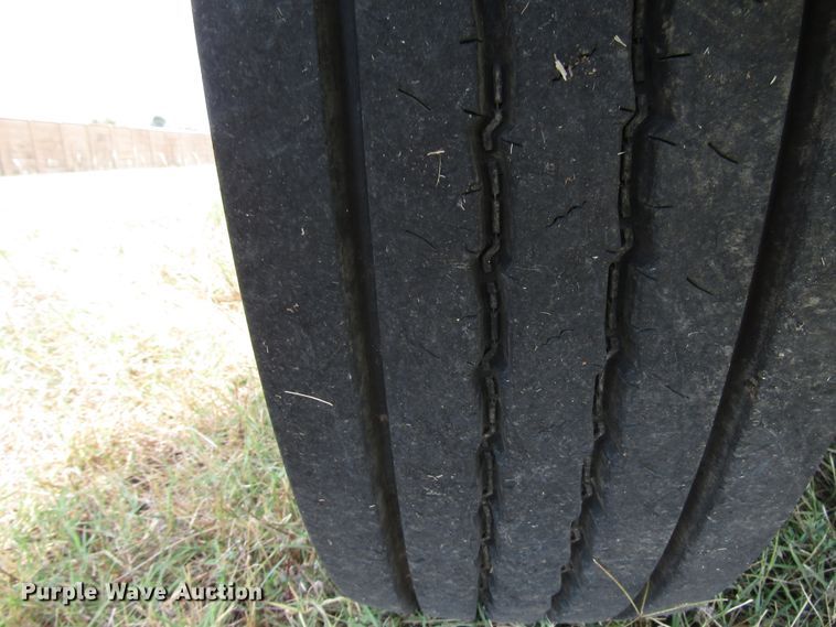 image for item DG8009 2003 International 4400 dump truck