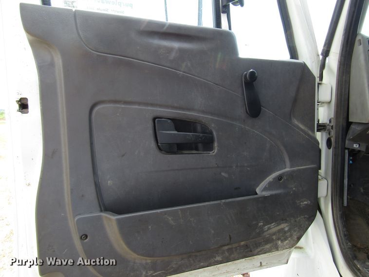 image for item DG8012 2008 International WorkStar 7300 dump truck