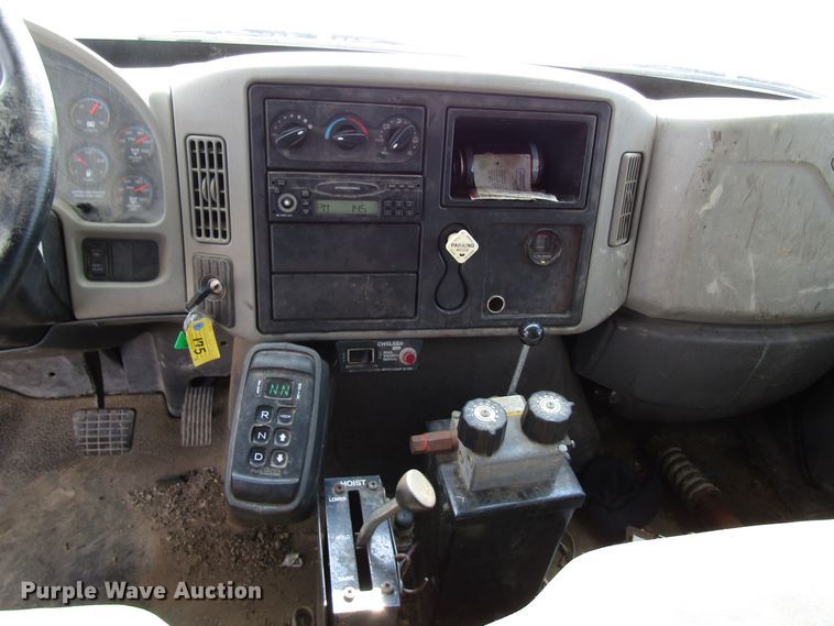 image for item DG8012 2008 International WorkStar 7300 dump truck