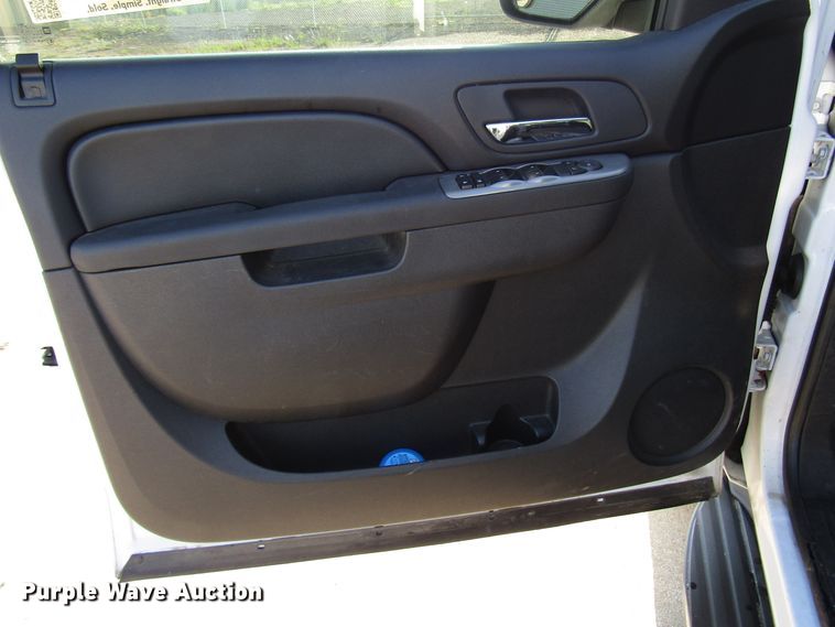 image for item DG8014 2011 Chevrolet Tahoe Police SUV