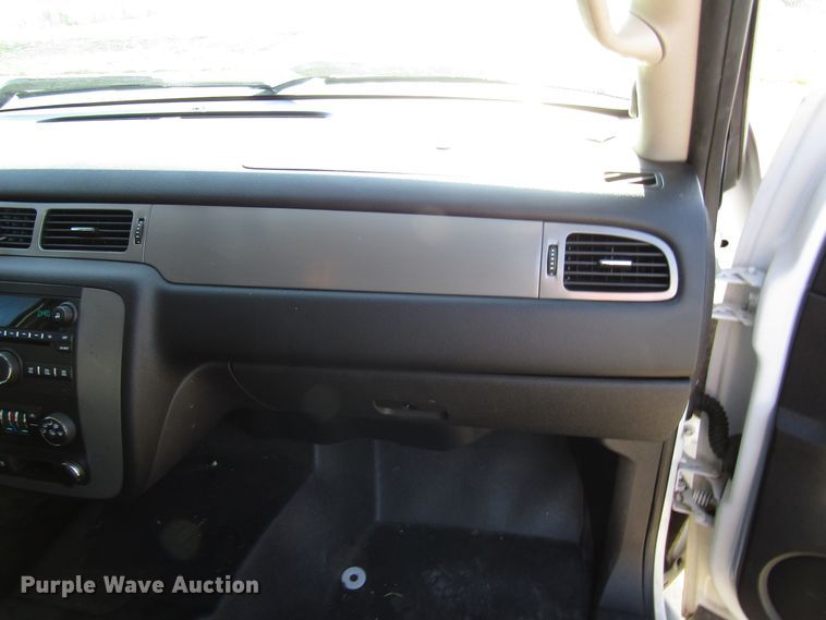 image for item DG8014 2011 Chevrolet Tahoe Police SUV