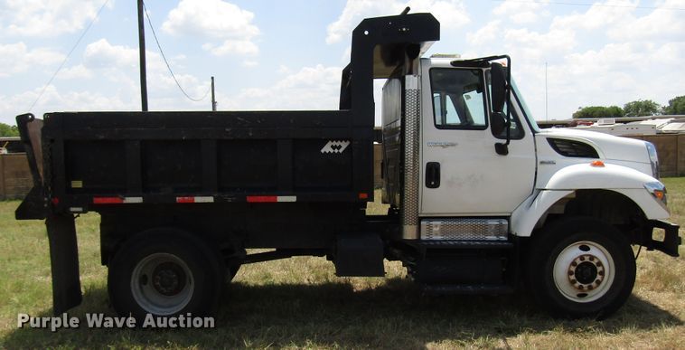 image for item DG8022 2009 International WorkStar 7400 dump truck