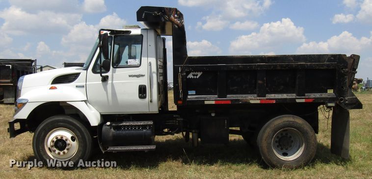 image for item DG8022 2009 International WorkStar 7400 dump truck