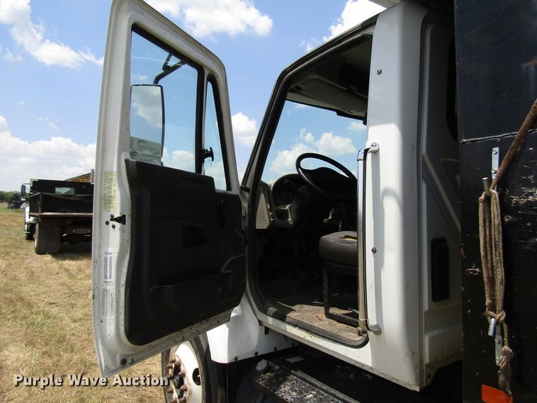 image for item DG8022 2009 International WorkStar 7400 dump truck