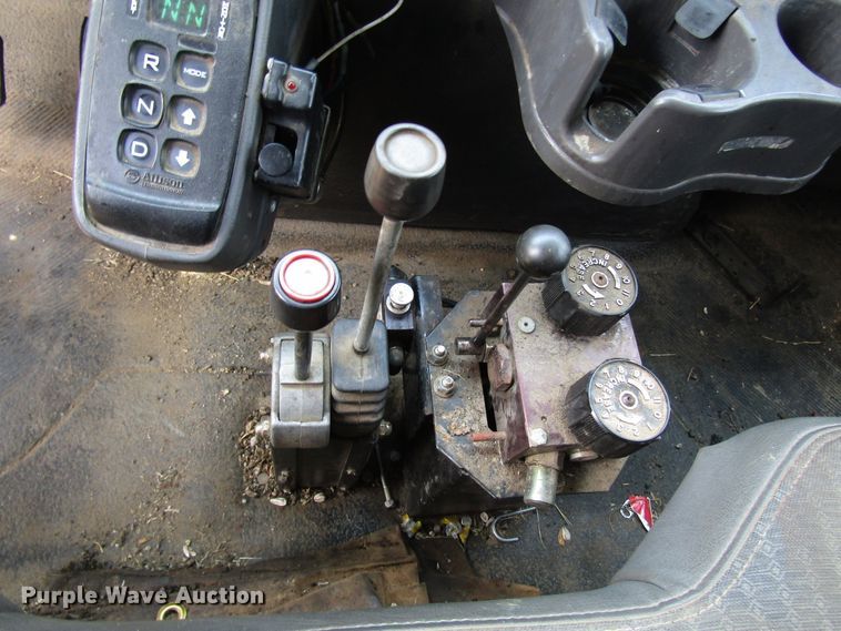 image for item DG8022 2009 International WorkStar 7400 dump truck