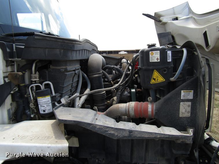 image for item DG8022 2009 International WorkStar 7400 dump truck