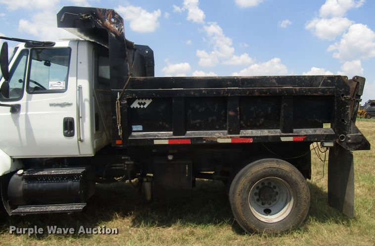 image for item DG8022 2009 International WorkStar 7400 dump truck
