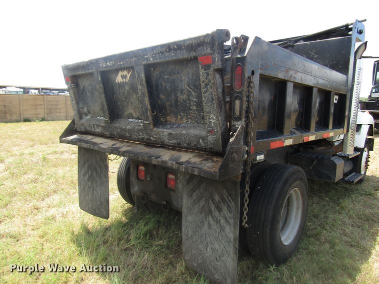 image for item DG8022 2009 International WorkStar 7400 dump truck