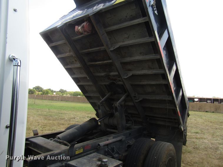 image for item DG8022 2009 International WorkStar 7400 dump truck