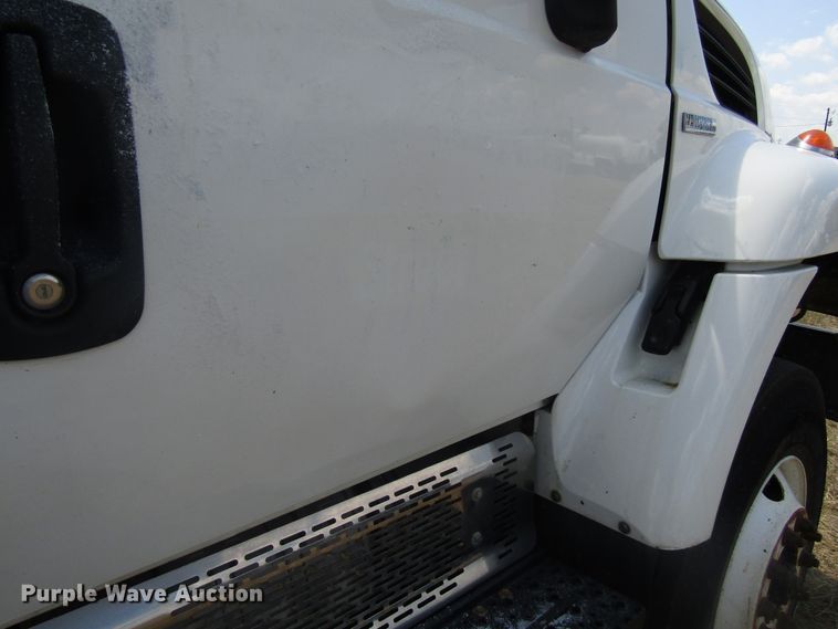 image for item DG8022 2009 International WorkStar 7400 dump truck