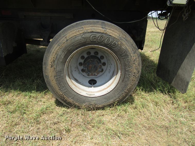 image for item DG8022 2009 International WorkStar 7400 dump truck