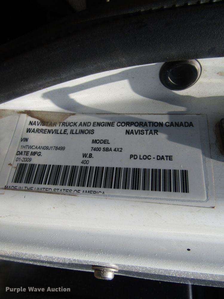 image for item DG8022 2009 International WorkStar 7400 dump truck