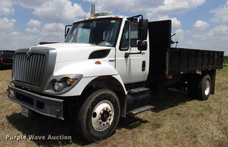 image for item DG8024 2008 International WorkStar 7300 dump truck