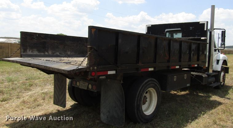 image for item DG8024 2008 International WorkStar 7300 dump truck