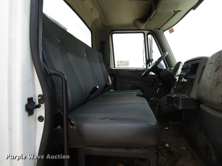 image for item DG8024 2008 International WorkStar 7300 dump truck