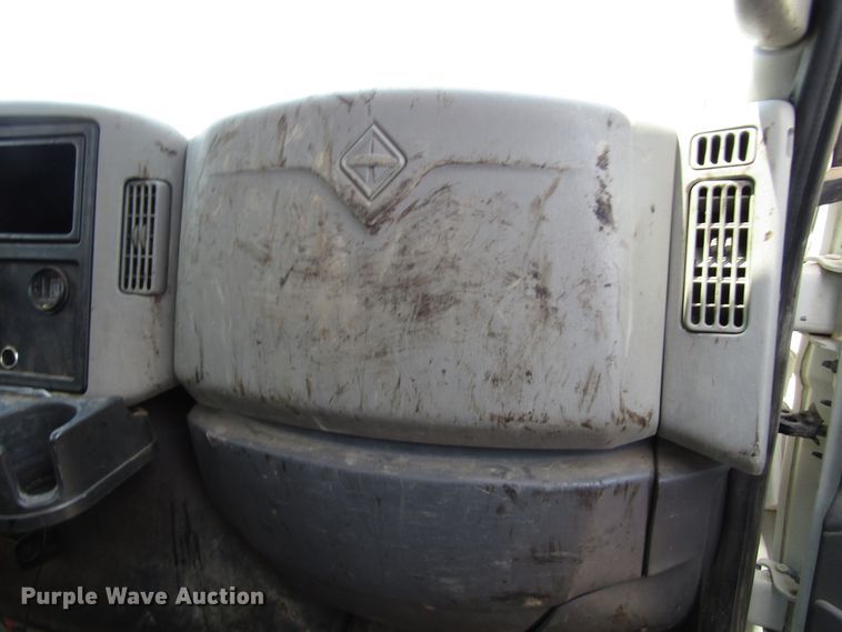 image for item DG8024 2008 International WorkStar 7300 dump truck